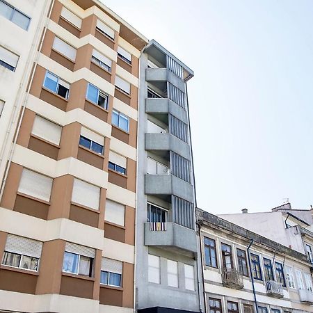 Elegant Studio W/ Ac & Balcony By Lovelystay Порто Екстериор снимка