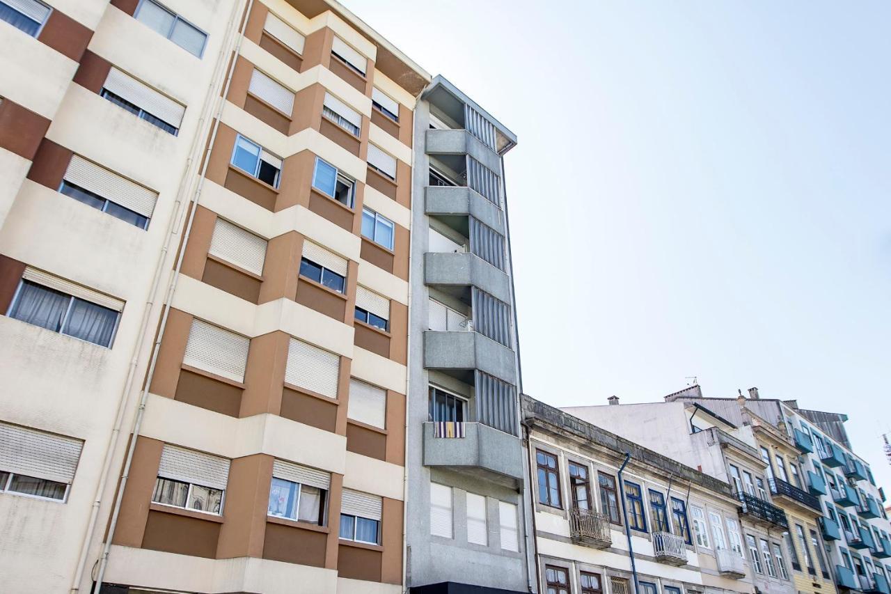 Elegant Studio W/ Ac & Balcony By Lovelystay Порто Екстериор снимка